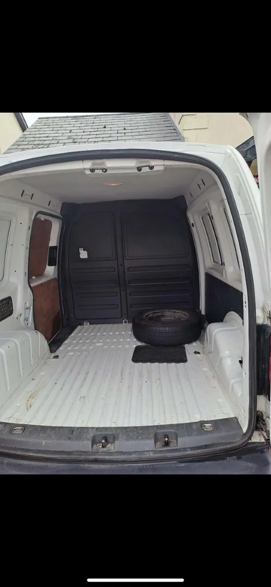 Volkswagen Caddy 2013 - Image 4
