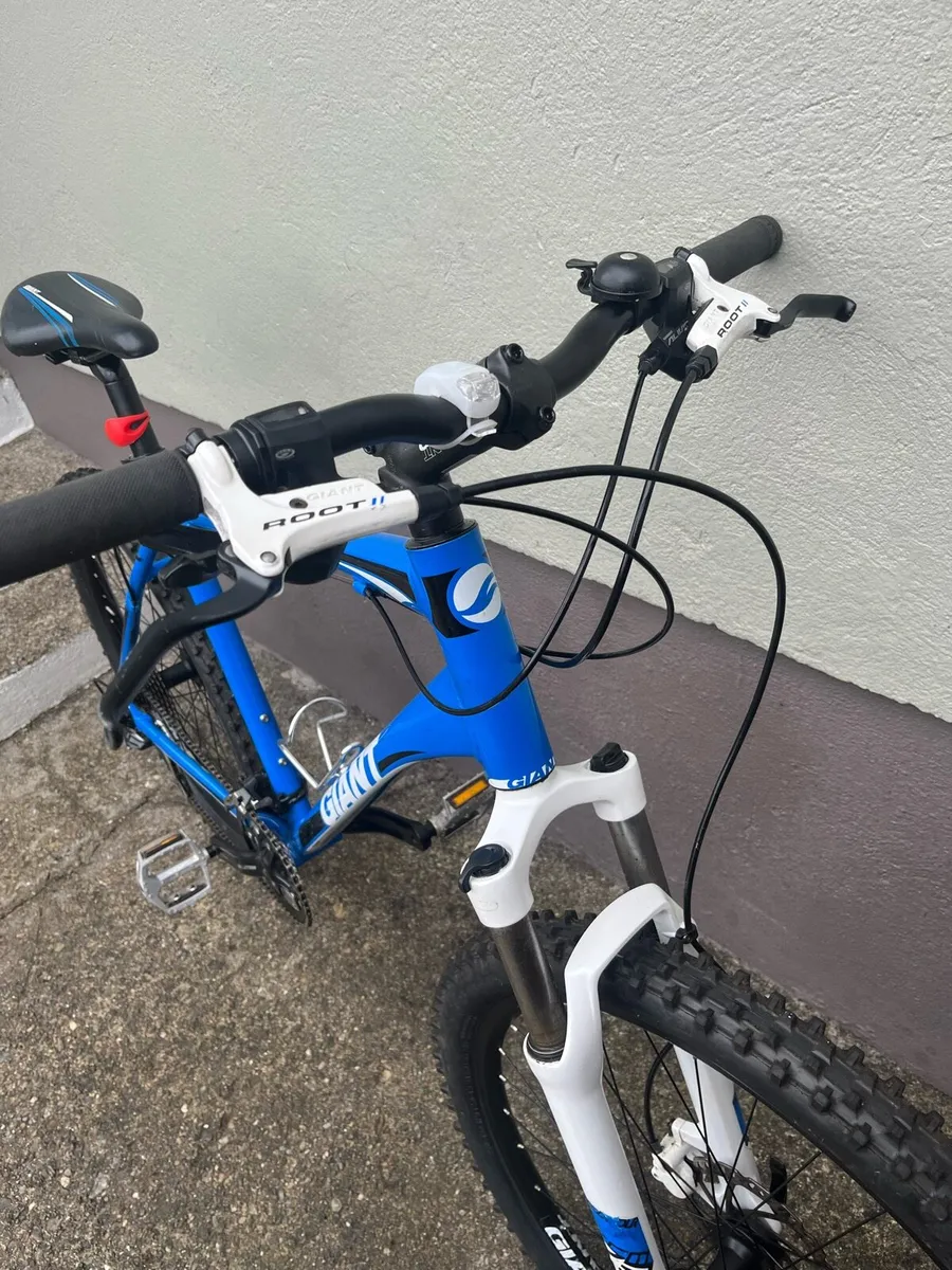 Giant Revel mountain bike - Image 3