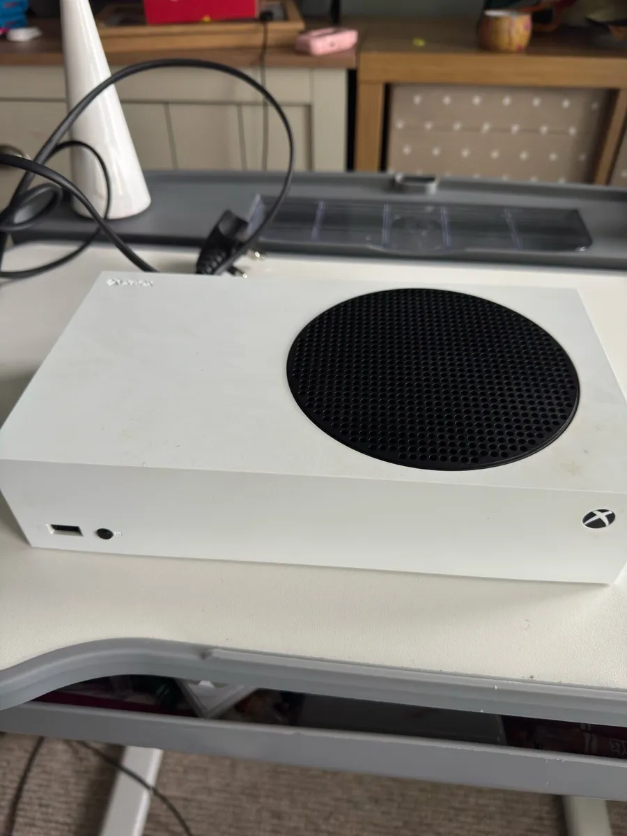 Xbox Series S 512 gb - Image 1