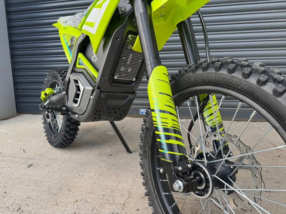 Valtinsu EM5 Pro Off-Road Electric Dirt Bike - Image 4