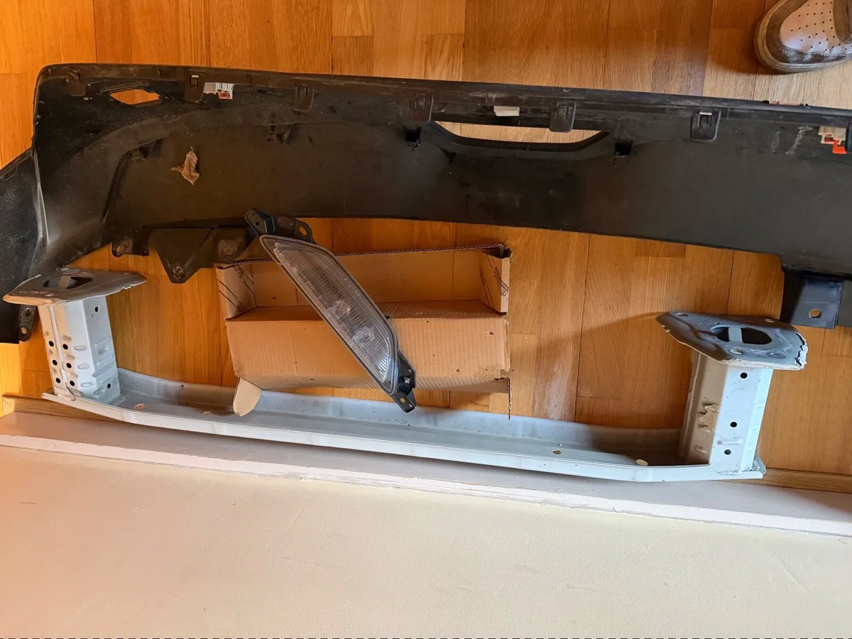 Toyota CHR Bumper + Lamp - Image 3
