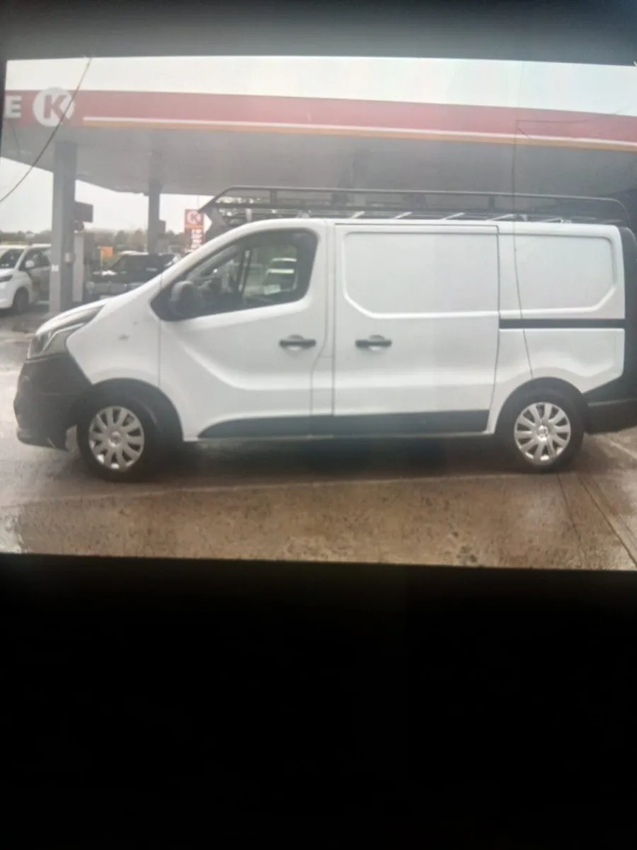 Van - Image 3