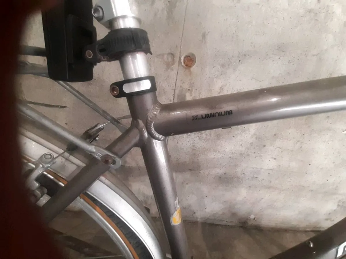 Ladies Raleigh 21 speed P4000 Aluminium - Image 2