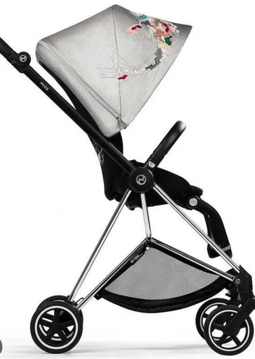 CYBEX Mios Koi Stroller + CYBEX Rebellious Car Seat - Image 2