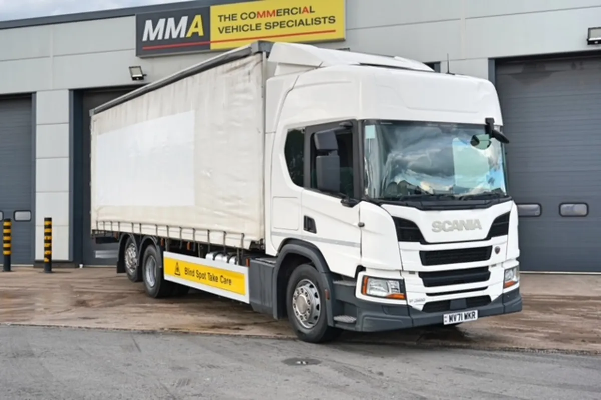2021 SCANIA P320 6X2 HI-ROOF SLEEPER  CURTAINSIDER - Image 1