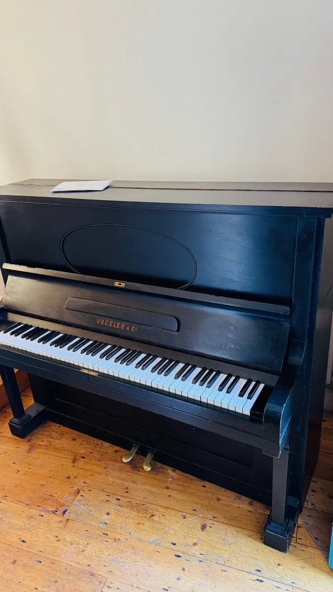 Piano - Image 1
