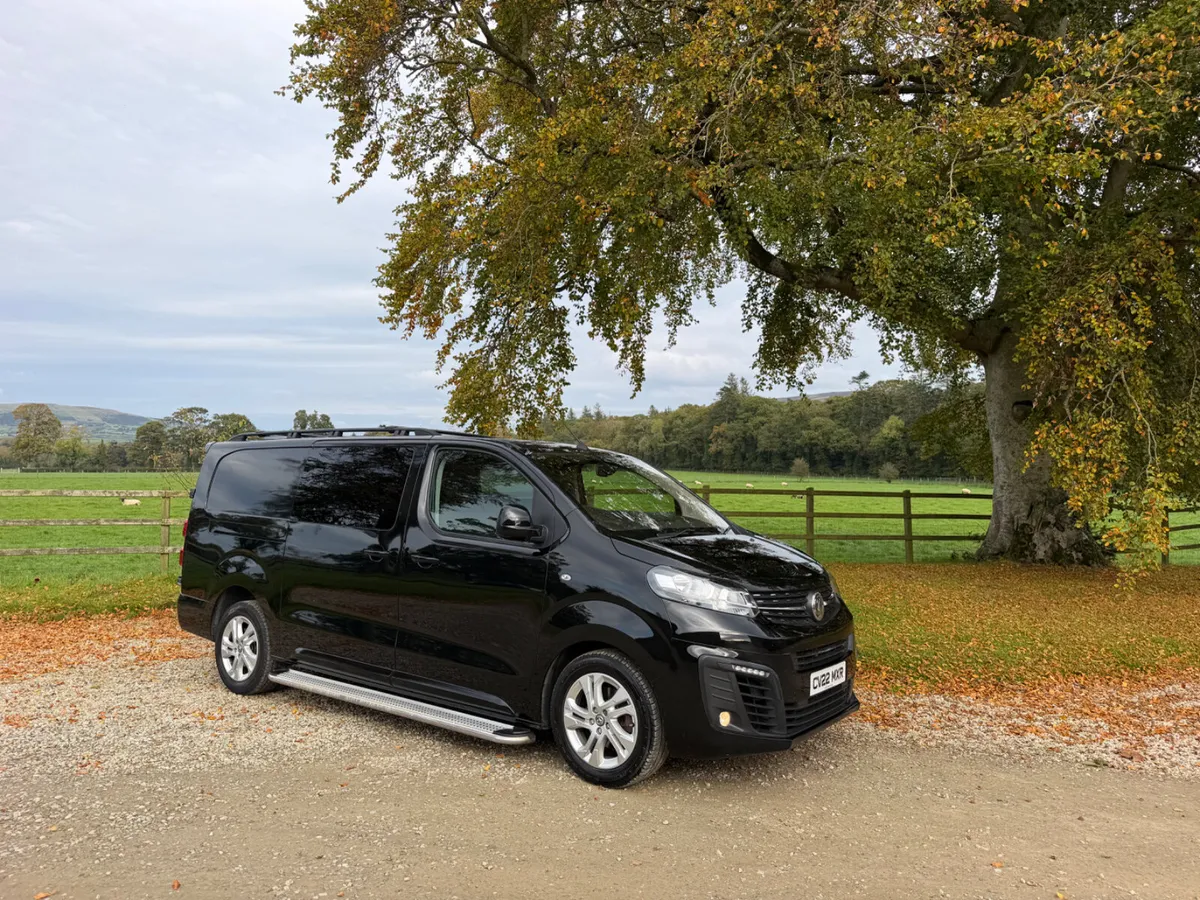 Vauxhall Vivaro elite crew cab - Image 1