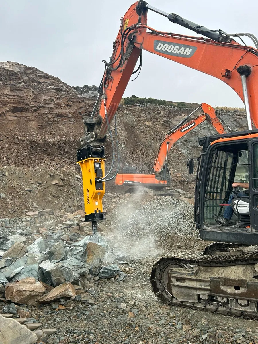 KES3200 Rock Breaker's For Sale. Suits 27 / 36 Ton - Image 4
