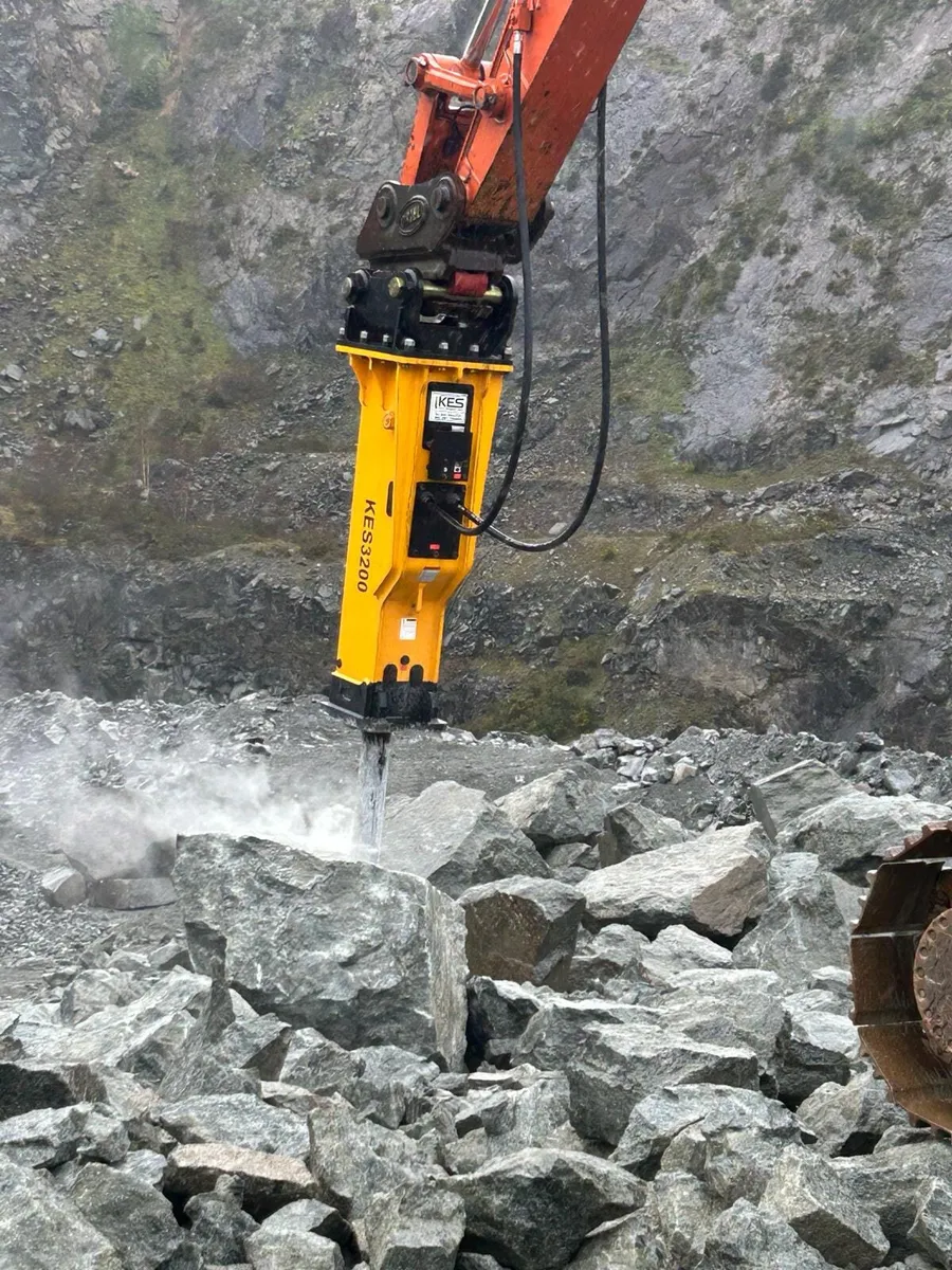 KES3200 Rock Breaker's For Sale. Suits 27 / 36 Ton - Image 2