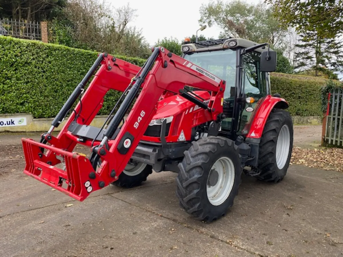 2014 Massey Ferguson 5610 Dyna-4 c/w 946 Loader - Image 4