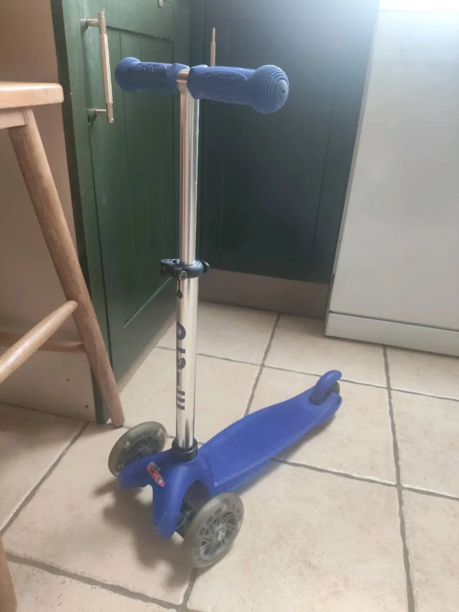 Micro scooter - Image 1