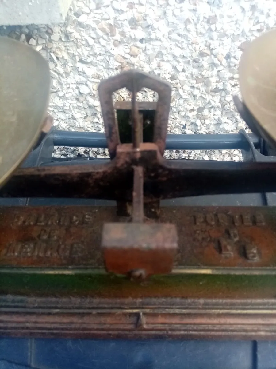 Vintage Weighing Scales - Image 2