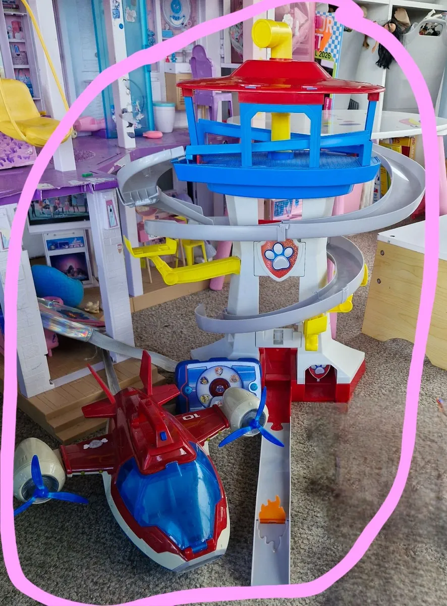 Paw Patrol toys - Image 1