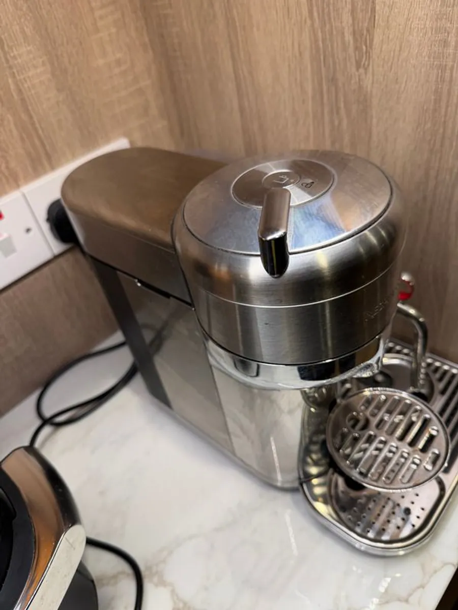 Sage Nespresso Vertuo Creatista Brushed Stainless Steel - Image 2