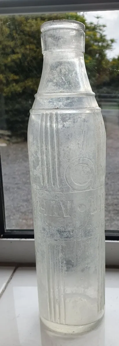 Vintage Caltex Oil bottle - rare Irish IGB on base - Image 1