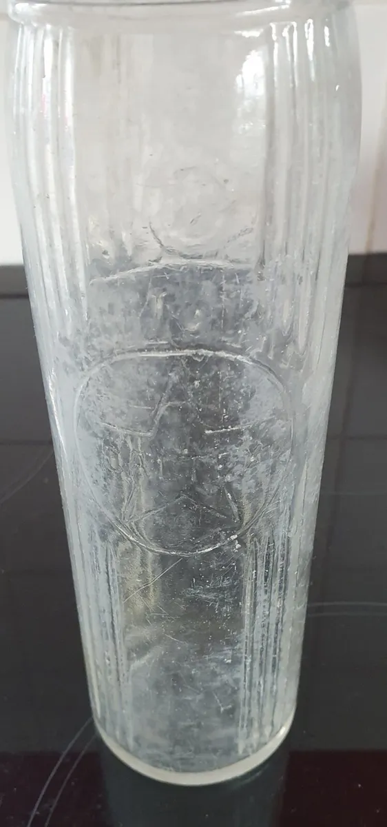 Vintage Caltex Oil bottle - rare Irish IGB on base - Image 4