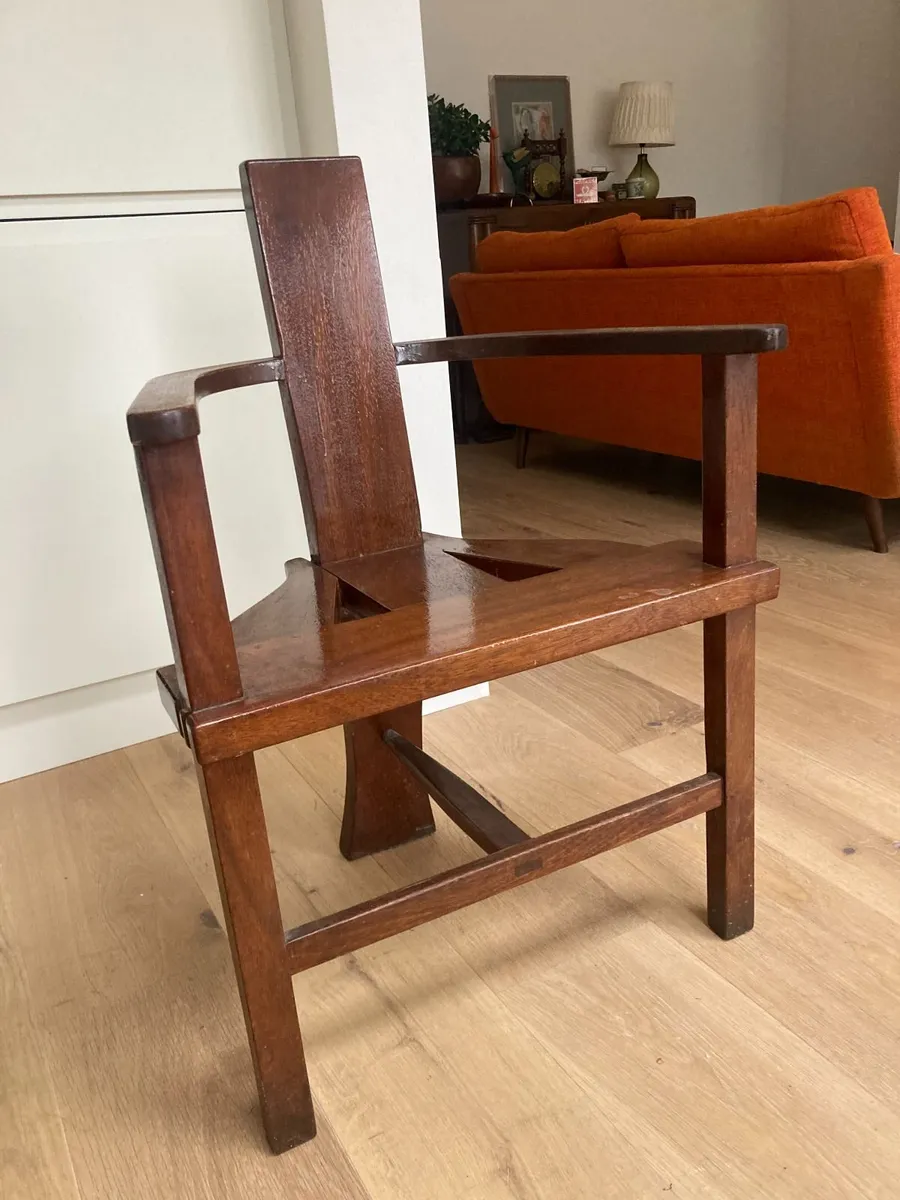 Arts and Crafts Armchair. - Image 4