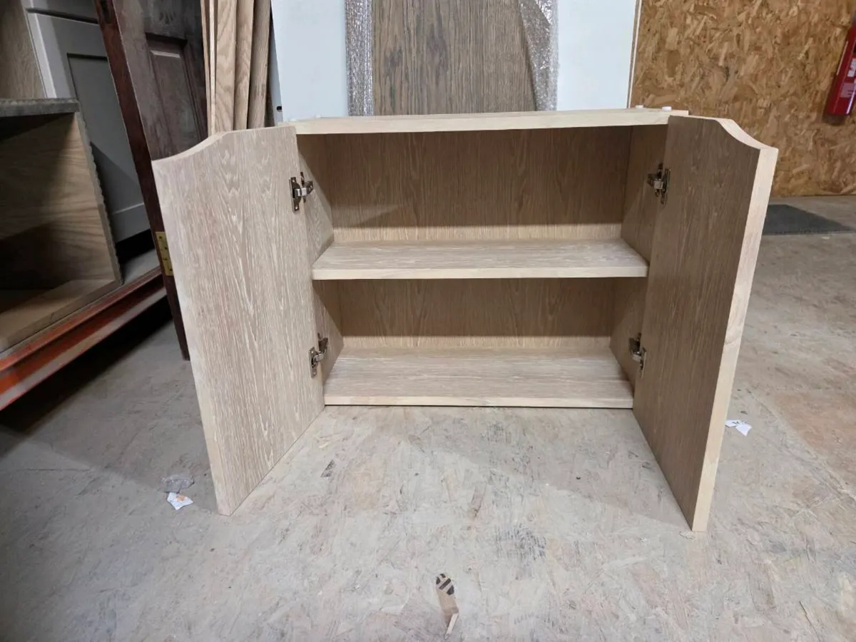 Floating cabinet - Image 3