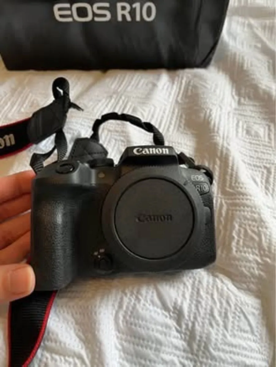 Canon camera and lenses - Image 3