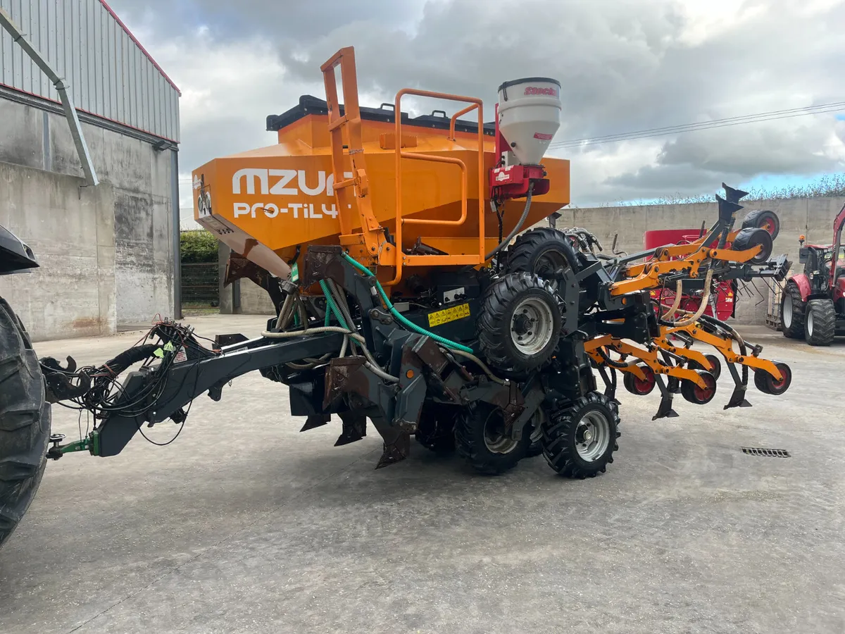 Mzuri  Min Till Drill Seed & Fert - Image 1