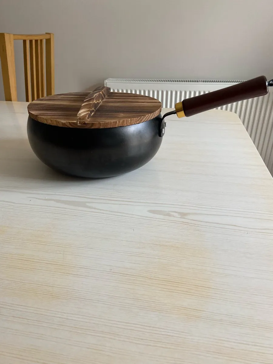 Pot bellied Wok - Image 1
