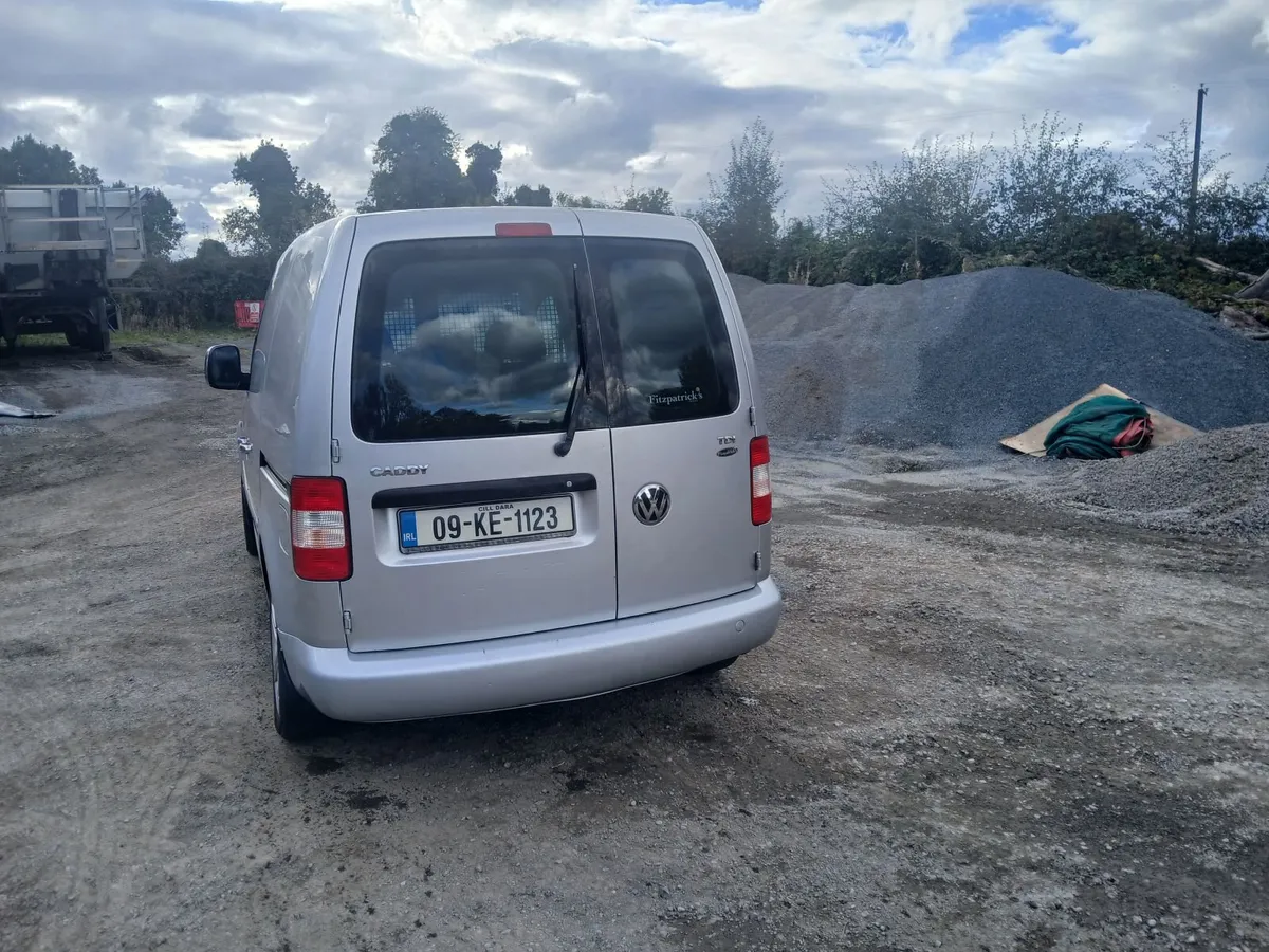 Volkswagen Caddy 2009 - Image 4