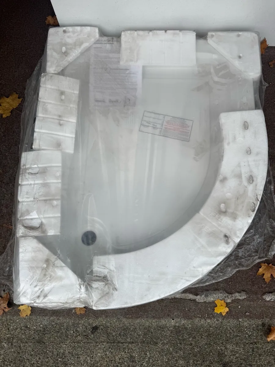 Clearance Shower Tray 1000 x 800 left hand Quadran - Image 1