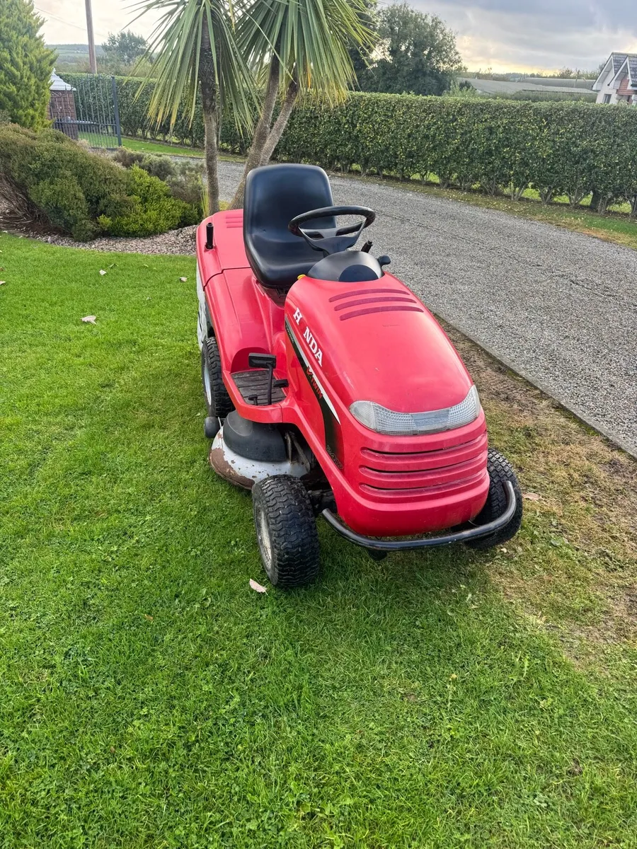 Ride on mower - Image 4