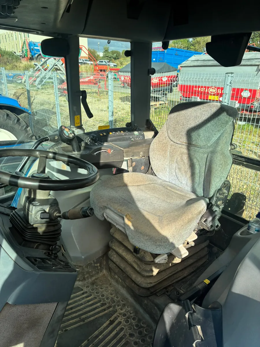 NEW HOLLAND TVT 170 - Image 2