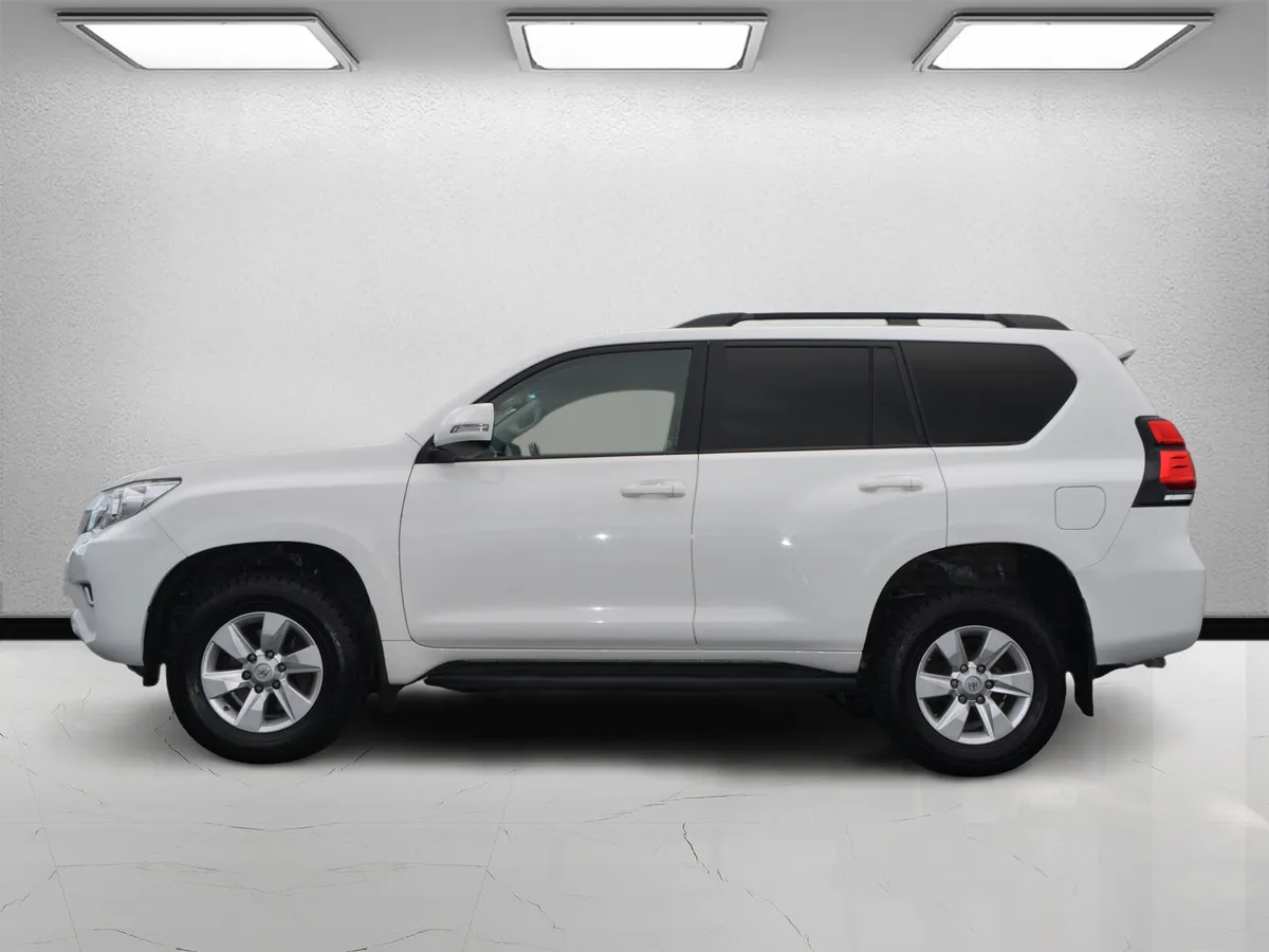 Toyota Land Cruiser 2024 LWB AUTO COMMERCIAL - Image 3