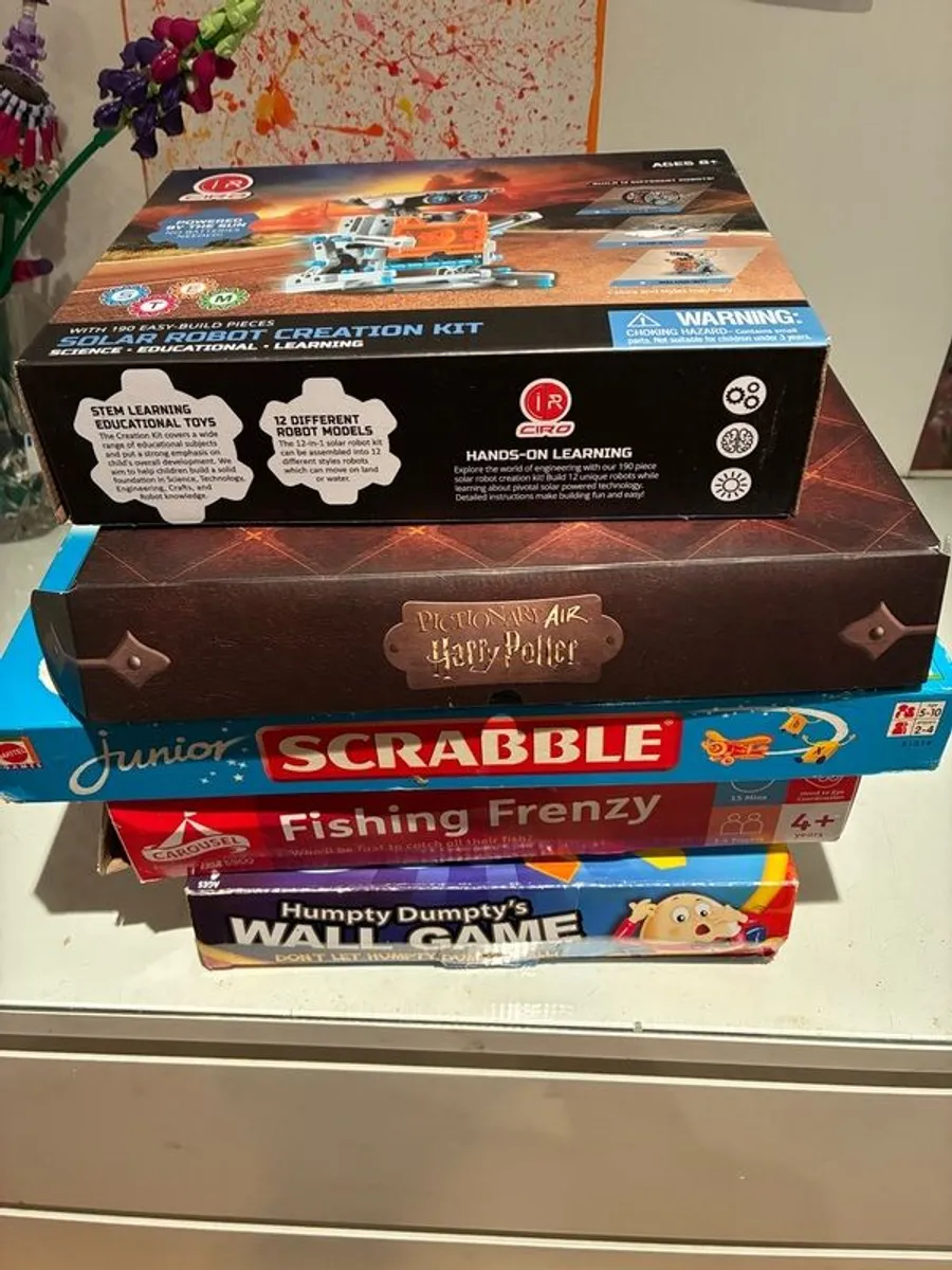 Lego sets & board games - Image 3
