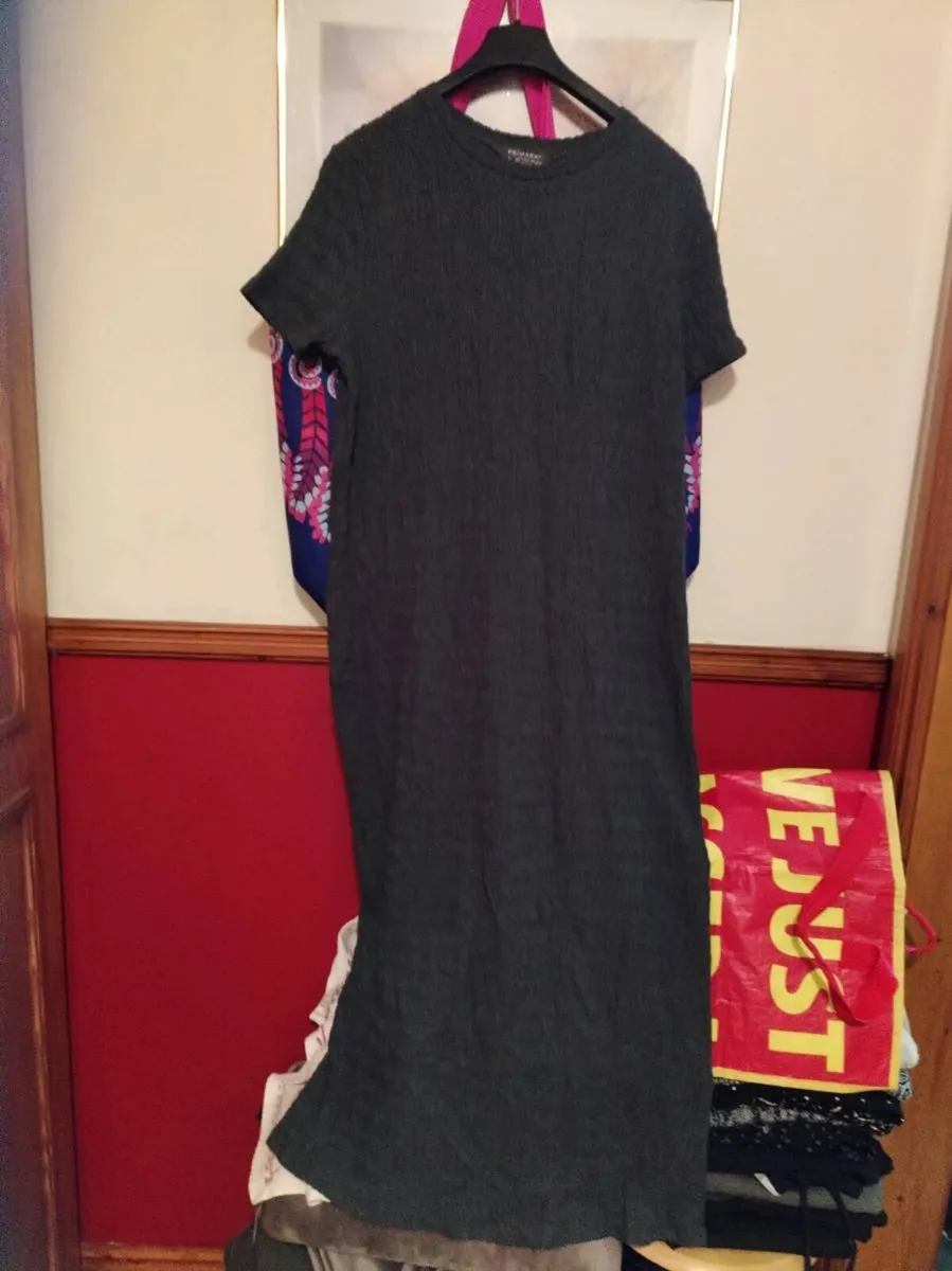 Ladies dresses - Image 1