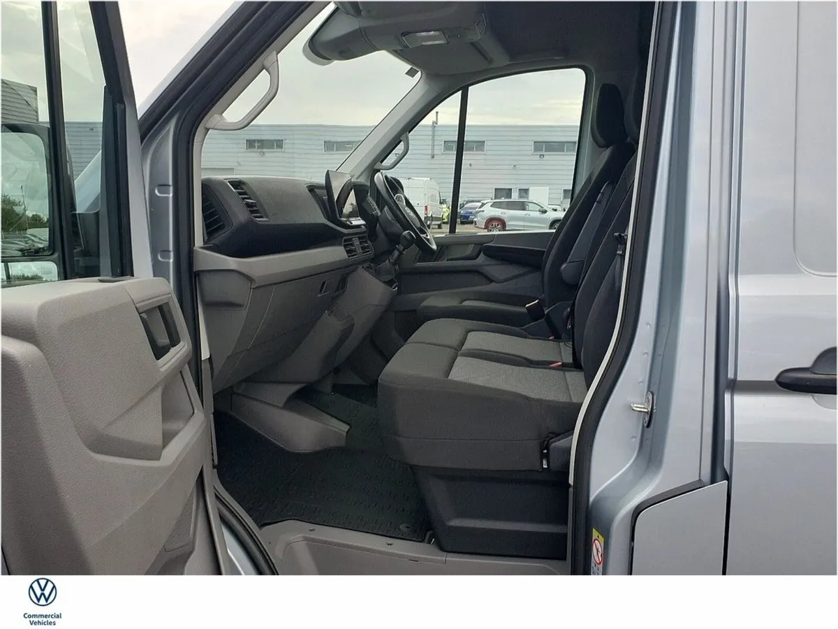 Volkswagen Crafter ** €588 P/M** MWB Highline 3.5 - Image 4