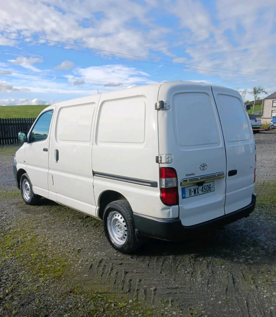 2011 toyota hiace , full test , 6500 euro - Image 4