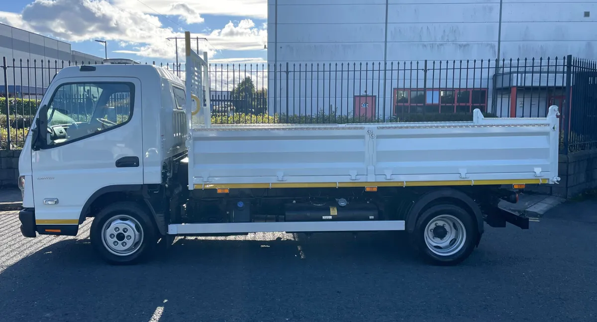261 Pre Reg Canter 3.5T Thompson Steel Tipper - Image 3