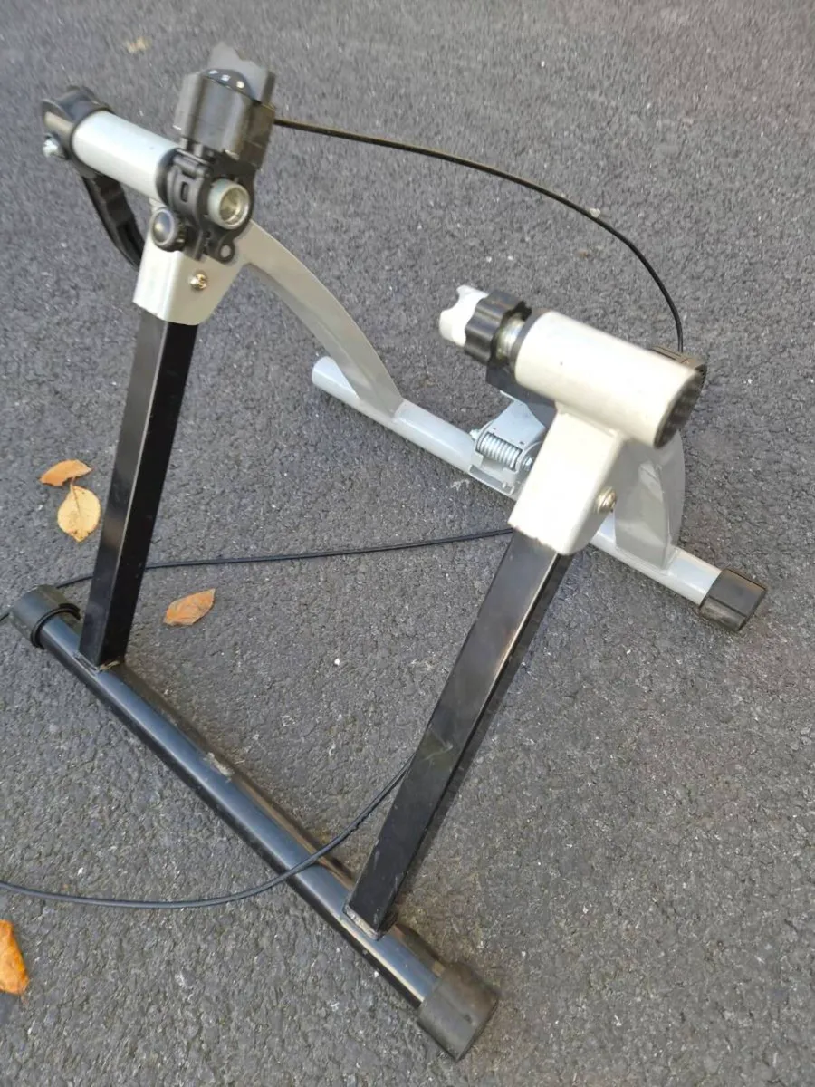 Indoor bike trainer - Image 2