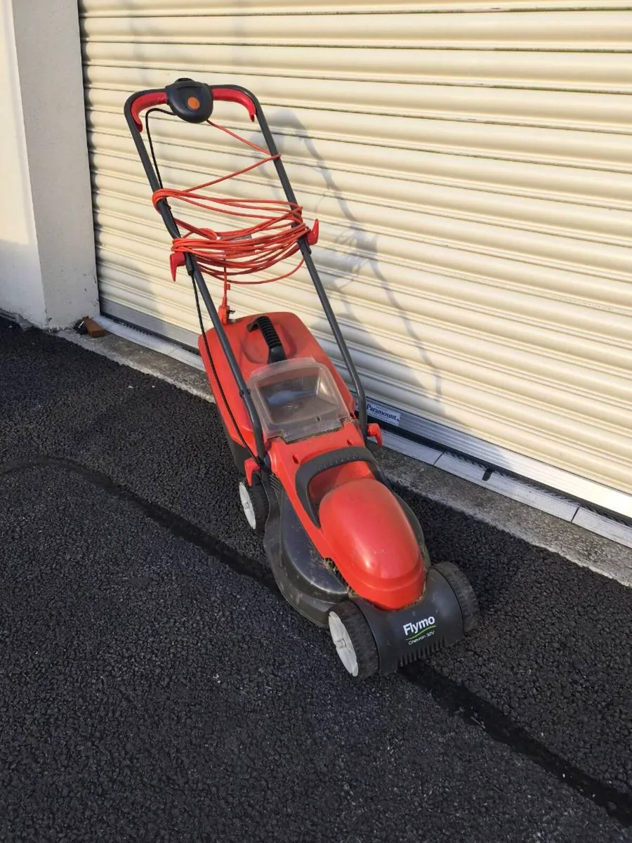 Lawn mover - Image 1