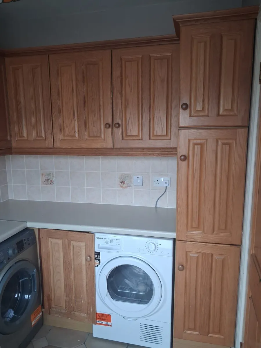 Solid Oak kitchen and Utility - Image 1