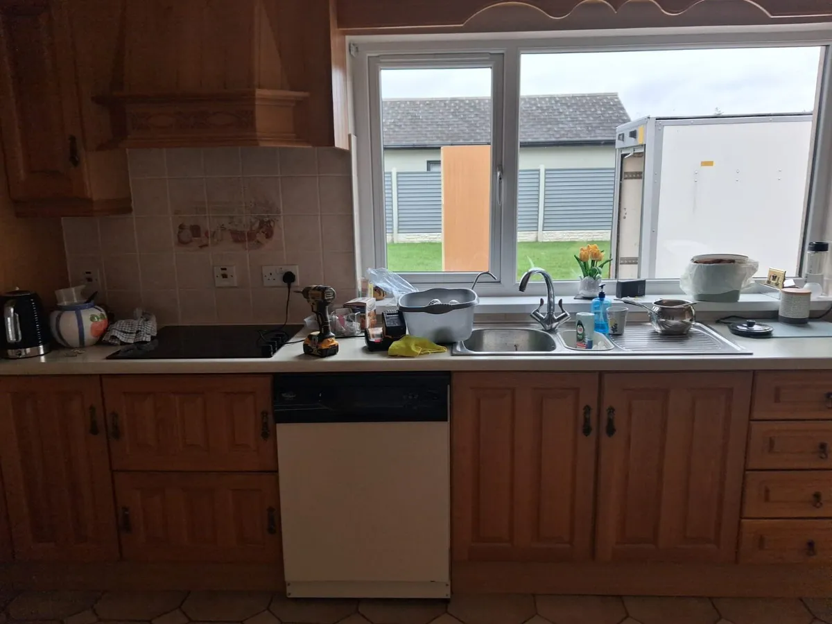 Solid Oak kitchen and Utility - Image 2