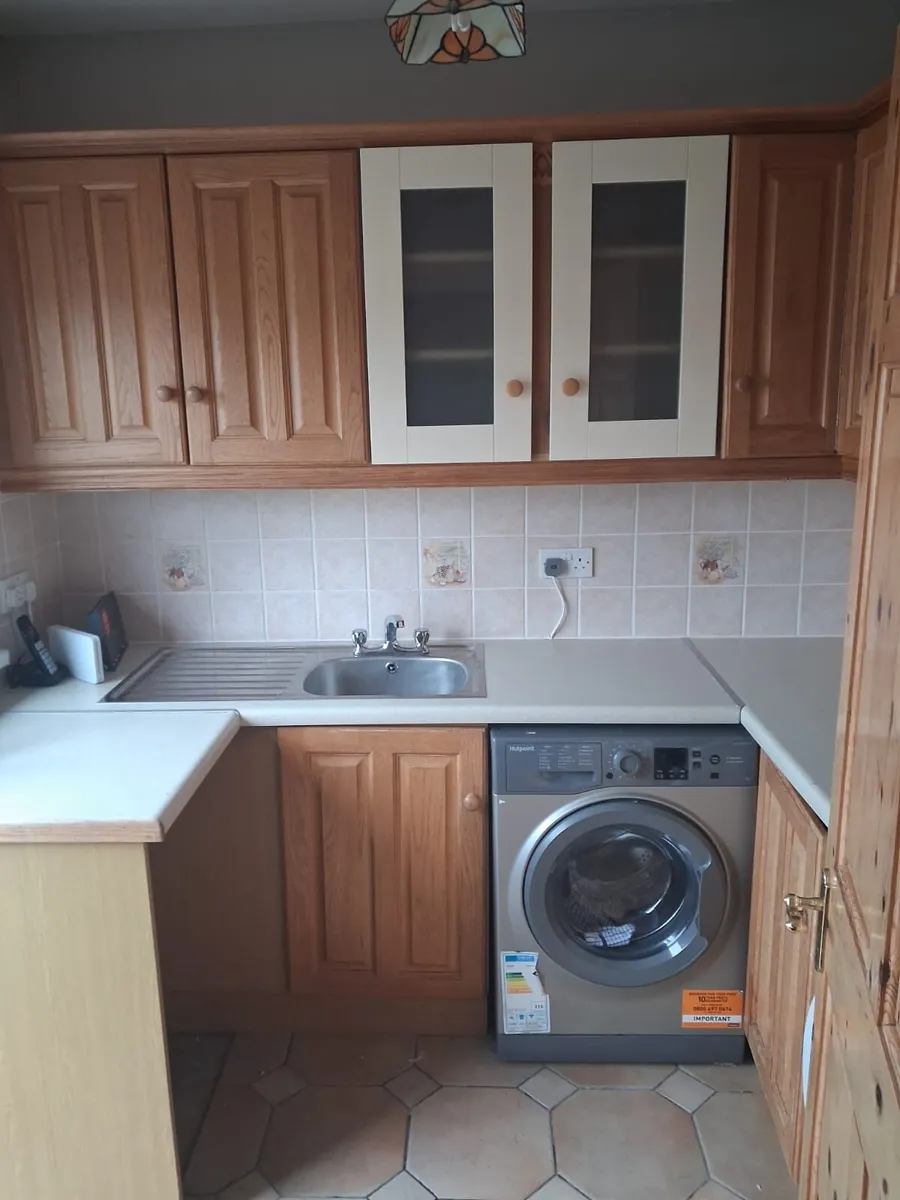 Solid Oak kitchen and Utility - Image 3