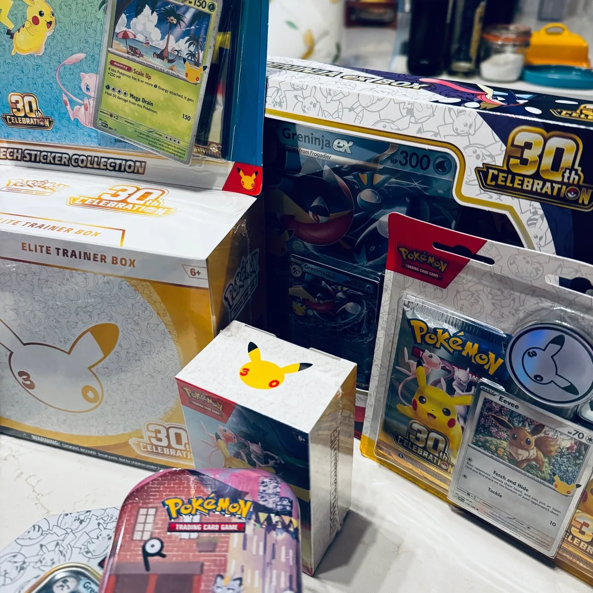 Pokémon TCG 30th Anniversary super mega Bun - Image 3
