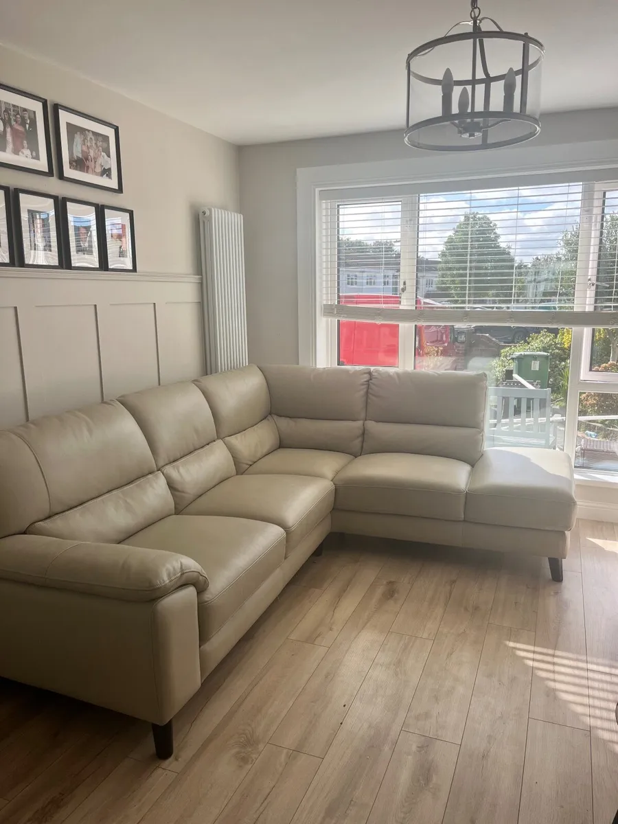 Leather corner sofa - Image 1