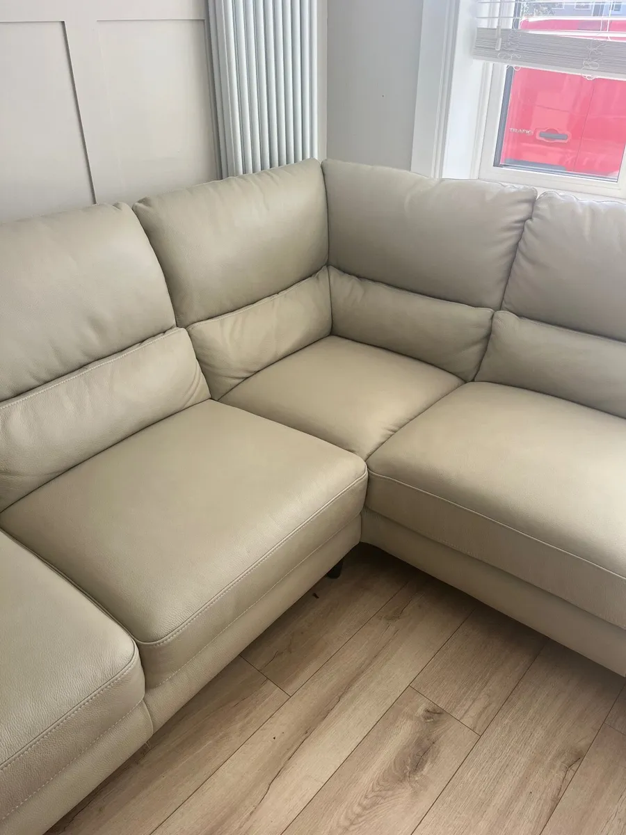 Leather corner sofa - Image 4