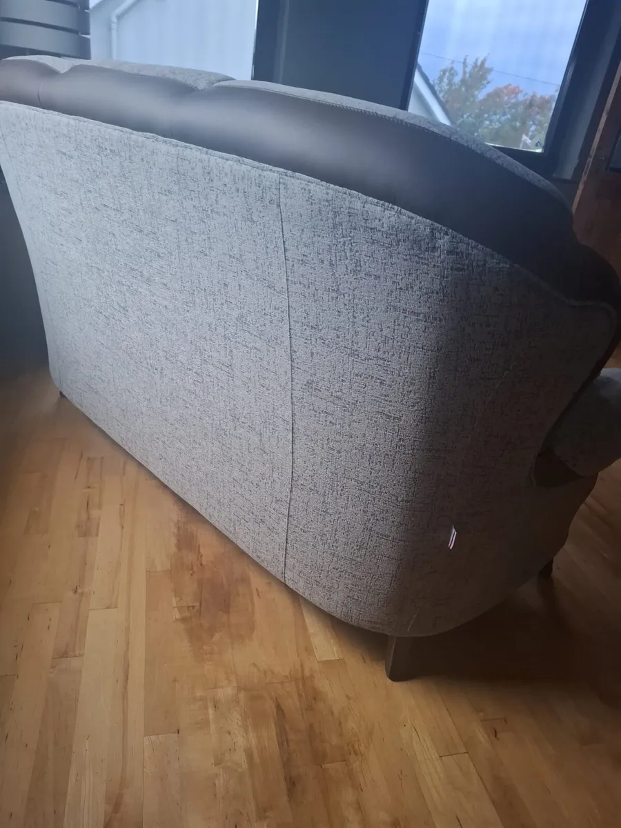 Queen Anne 3 seater couch - Image 3