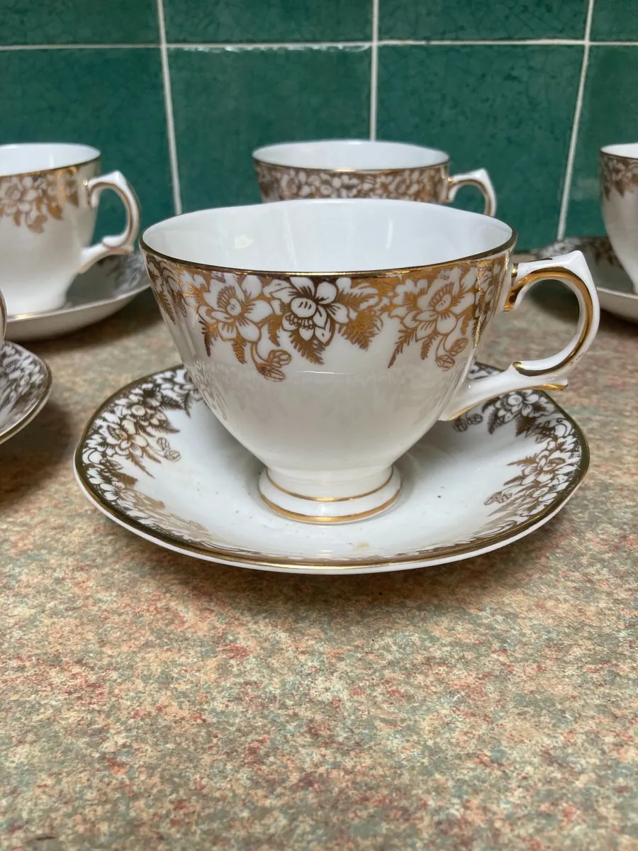 Vintage China Tea Set - Royal Tara - Image 1