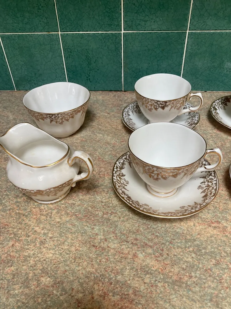 Vintage China Tea Set - Royal Tara - Image 2
