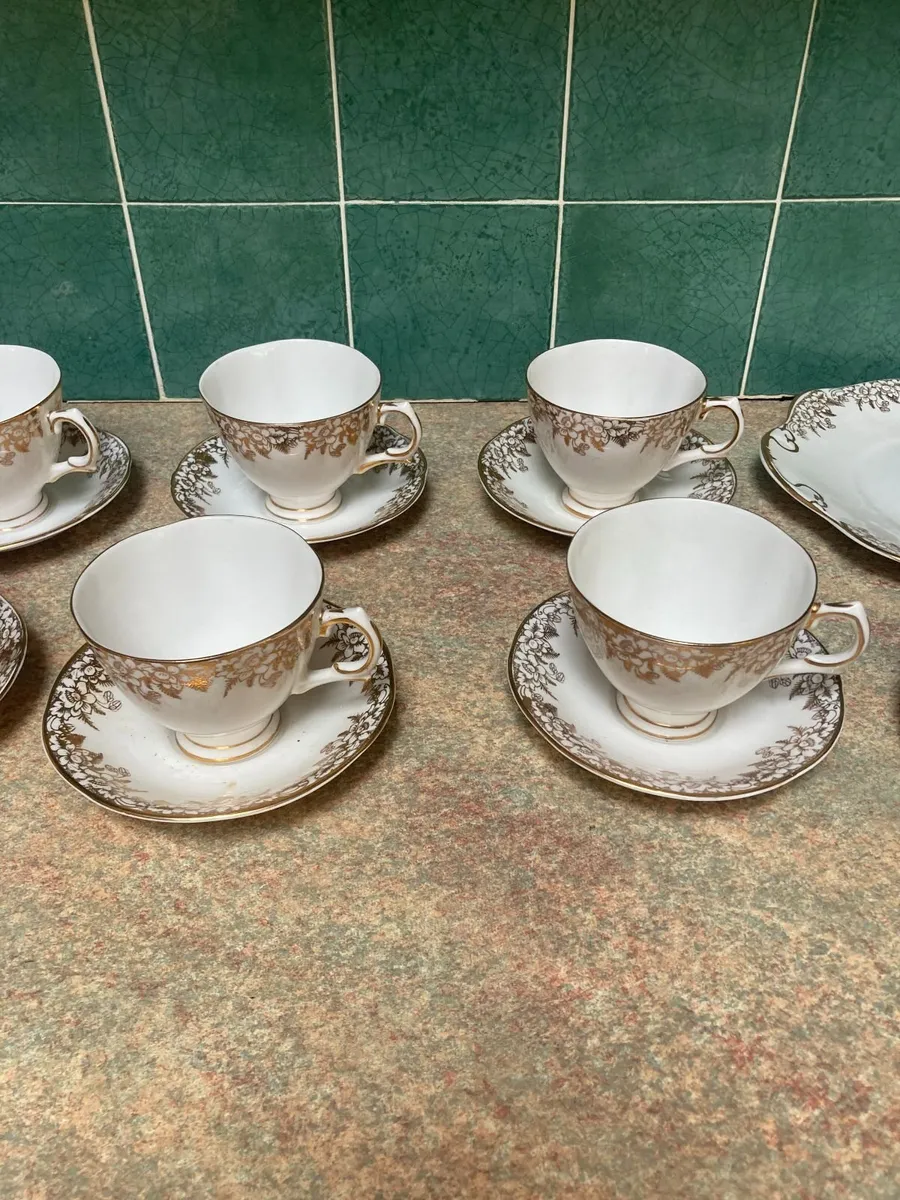 Vintage China Tea Set - Royal Tara - Image 3