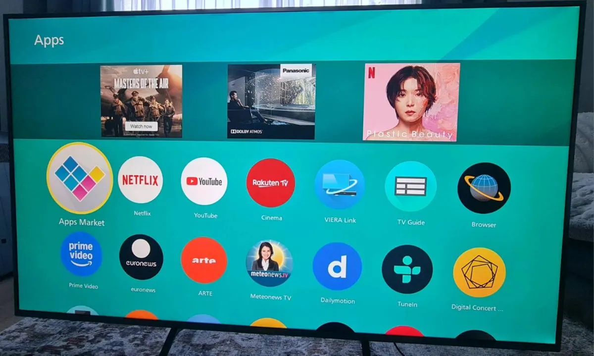 Panasonic 65" smart 4k 2019 - Image 1