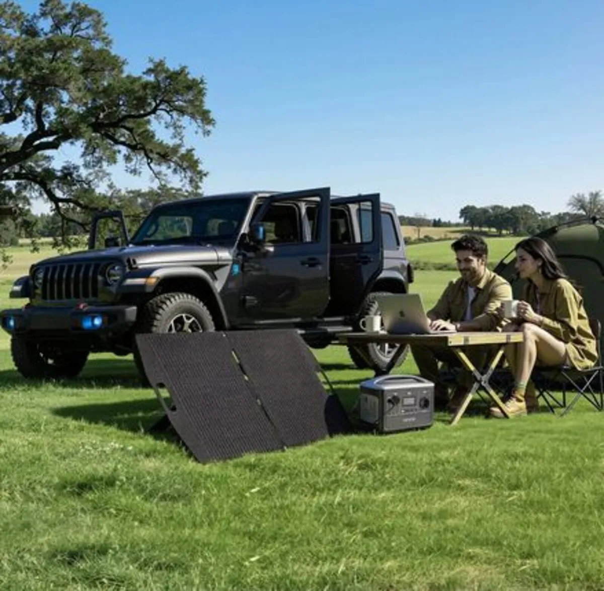 Portable Power Station with 100W Solar Panel, 600W - Image 4