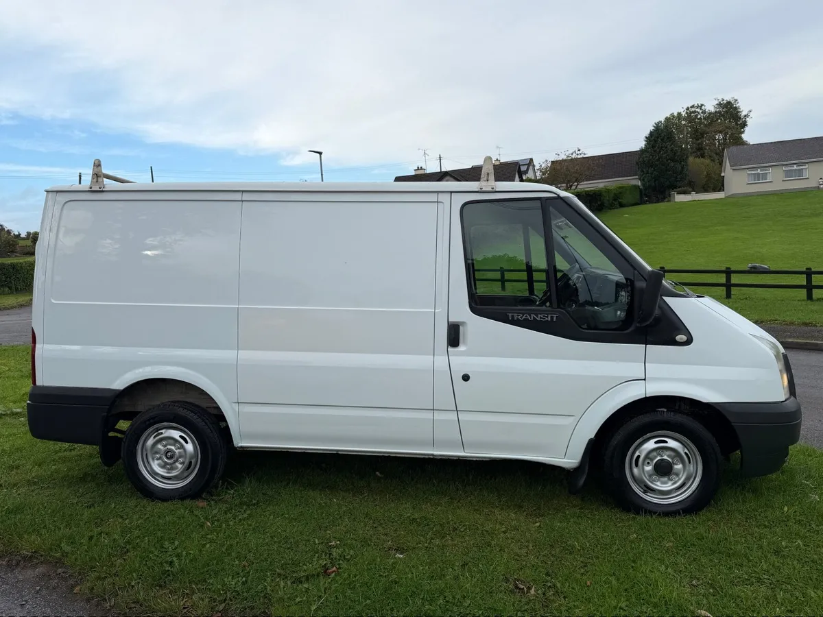 Ford Transit 2.2 long test 6 speed - Image 4